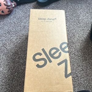 Mattress pad brand new still in box